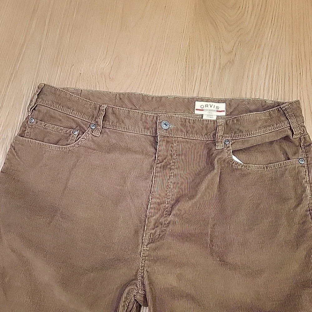 Orvis Corduroy Pants Men's‎ Size 42x32 Brown Flat Front Straight Leg Five Pocket